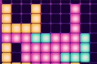 Inna wersja popularnej gry 10x10 Tetris, tym razem w stylu disco