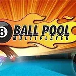 8 Ball Pool Multiplayer Logo z napisem 8 Ball Pool Multiplayer na tle pomarańczowych płomieni i bilardowych bil z liczbą osiem