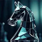 Szklana figura konia w stylu kryształowym na tle rozmytych figur szachowych