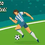 Postać piłkarza w niebiesko-białym stroju biegnąca za piłką na zielonym boisku z tekstem FIFA SCORE w rogu