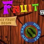 Kolorowy napis FRUIT BREAK na drewnianym tle z ikoną arbuza pośrodku i napisem NEW GAME