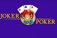 Gra kasynowa z kartami pokerowymi przypominająca sloty
