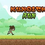 Postać ninja biegnąca po trawie na tle lasu z widocznymi monetami i napisem Kunoichi Run