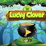 Kocioł wypełniony złotem, otoczony zielonymi drzewami, z napisem Lucky Clover i motywem czterolistnej koniczyny