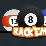 Trzy bile bilardowe z numerami 13, 8 i 2 oraz napis RACKEM poniżej