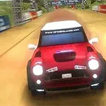Rally Point 2 Czerwony samochód rajdowy z białym dachem na torze wyścigowym