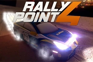 Rally Point 4 Zbliżenie na wyścigowy samochód z jasnymi reflektorami i unoszącym się pyłem, z dużym napisem Rally Point 4 nad nim