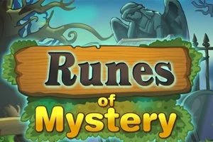 Drewniana tablica z napisem Runes of Mystery na tle tajemniczego, mrocznego lasu i kamiennego posągu