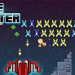 Czerwony statek kosmiczny strzela do formacji kolorowych obcych w przestrzeni kosmicznej z napisem Space Shooter w lewym górnym rogu