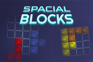 Napis Spacial Blocks na niebieskim tle z kolorowymi klockami ułożonymi w różne kształty