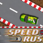 Zielony samochód na torze wyścigowym z białymi i czerwonymi krawężnikami oraz napis Speed Rush