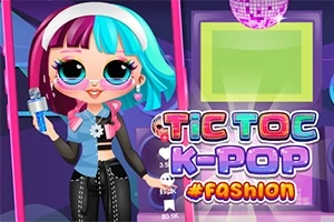 Dziewczynka z kolorowymi włosami i dużymi okularami w k-popowej stylizacji trzyma mikrofon na kolorowym tle z napisem Tic Toc K-Pop #Fashion